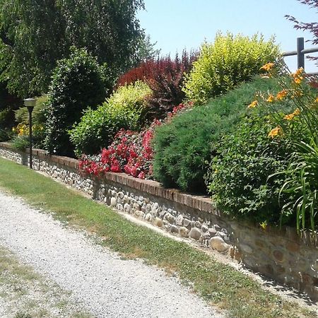 Cascina Stralla Farigliano Exteriér fotografie