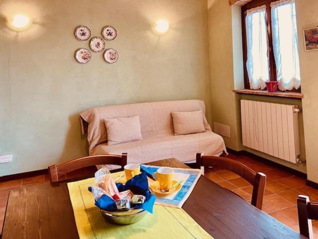 Cascina Stralla Farigliano Exteriér fotografie