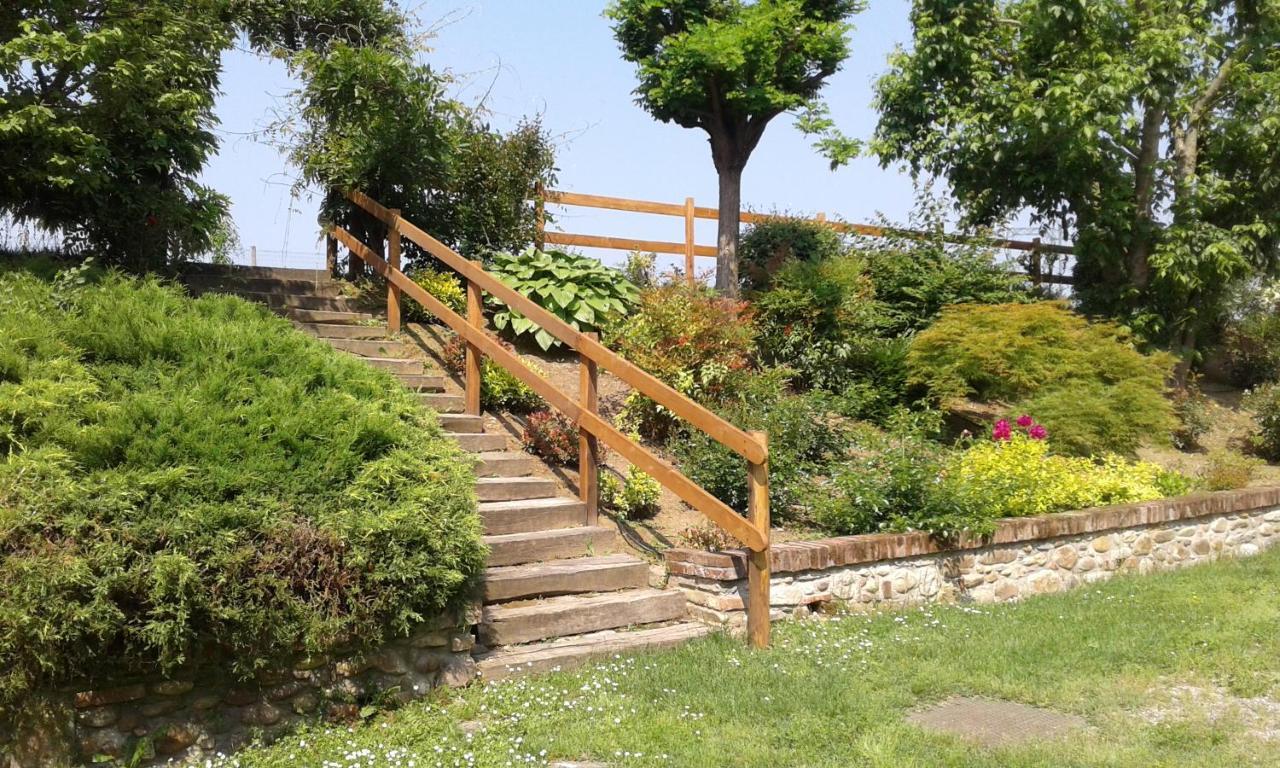 Cascina Stralla Farigliano Exteriér fotografie