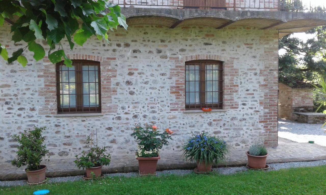 Cascina Stralla Farigliano Exteriér fotografie